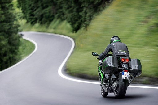 2022 NINJA H2 SX SE