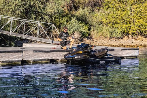 2024 JET SKI ULTRA 160LX