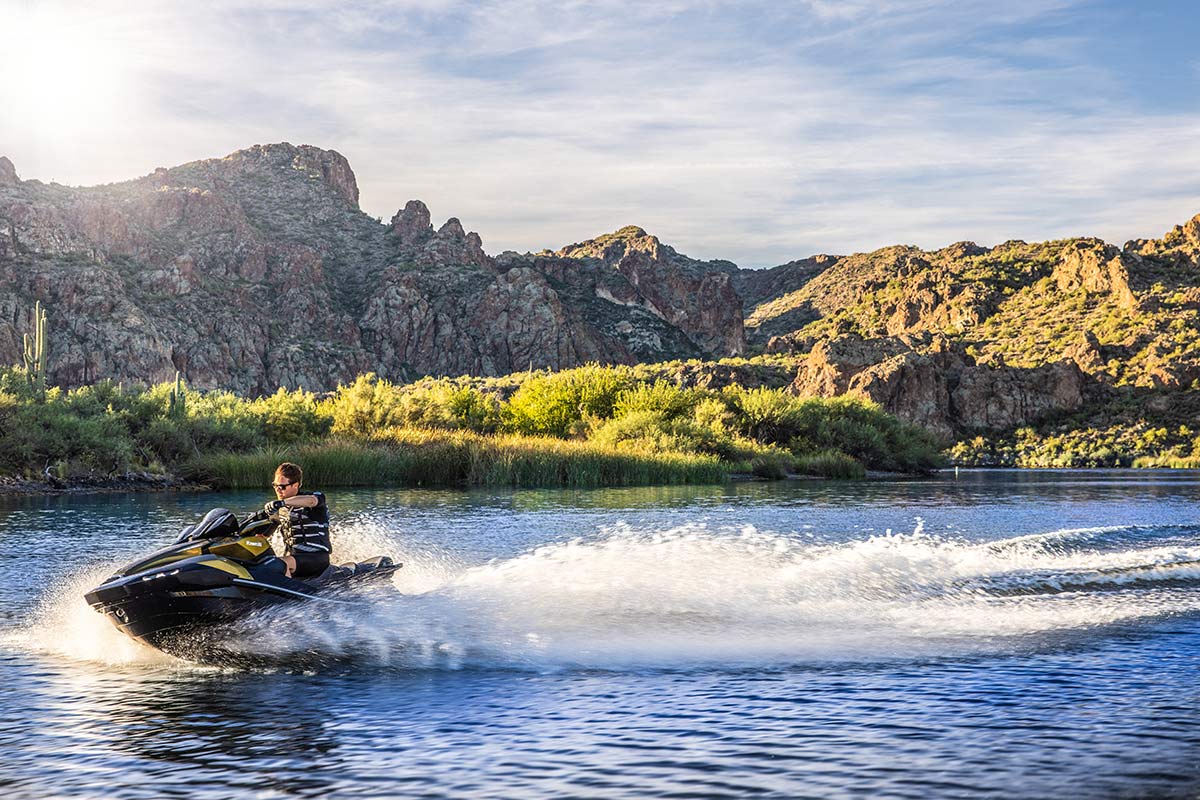 2024 JET SKI ULTRA 160LX