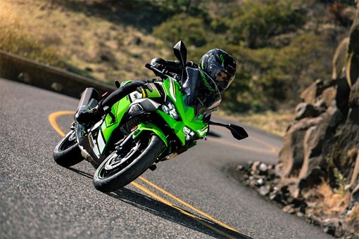 2025 NINJA 500 SE