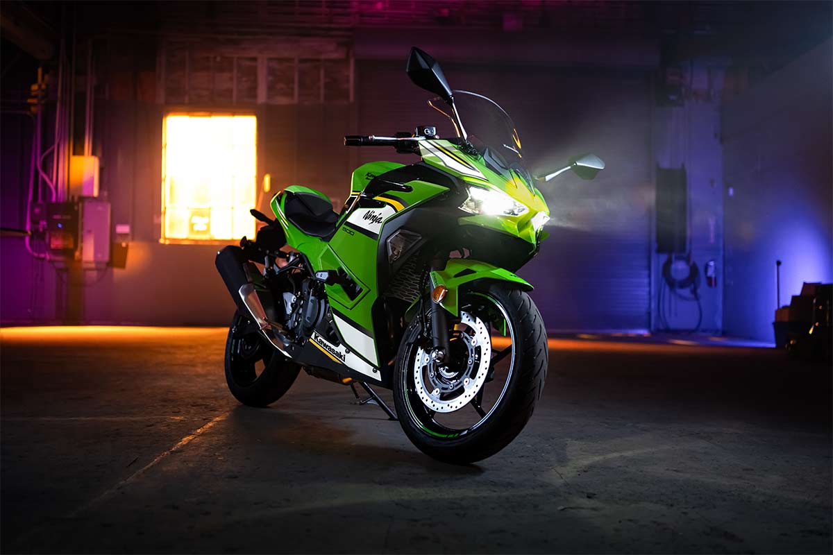 2025 NINJA 500 SE