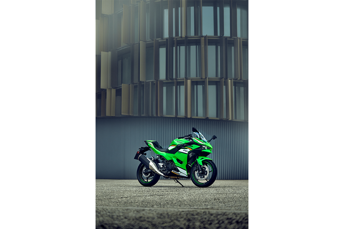 2025 NINJA 500 SE