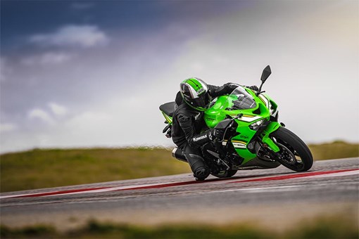 2025 NINJA ZX-6R