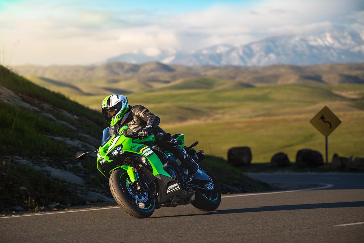 2025 NINJA ZX-6R